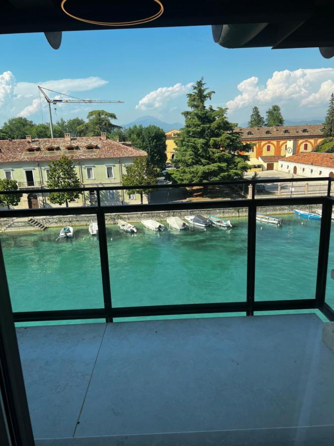 C House Rooms Lake Peschiera del Garda Exterior foto